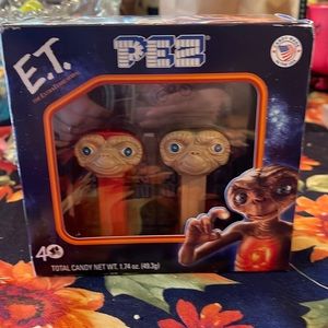 ET collector pez set